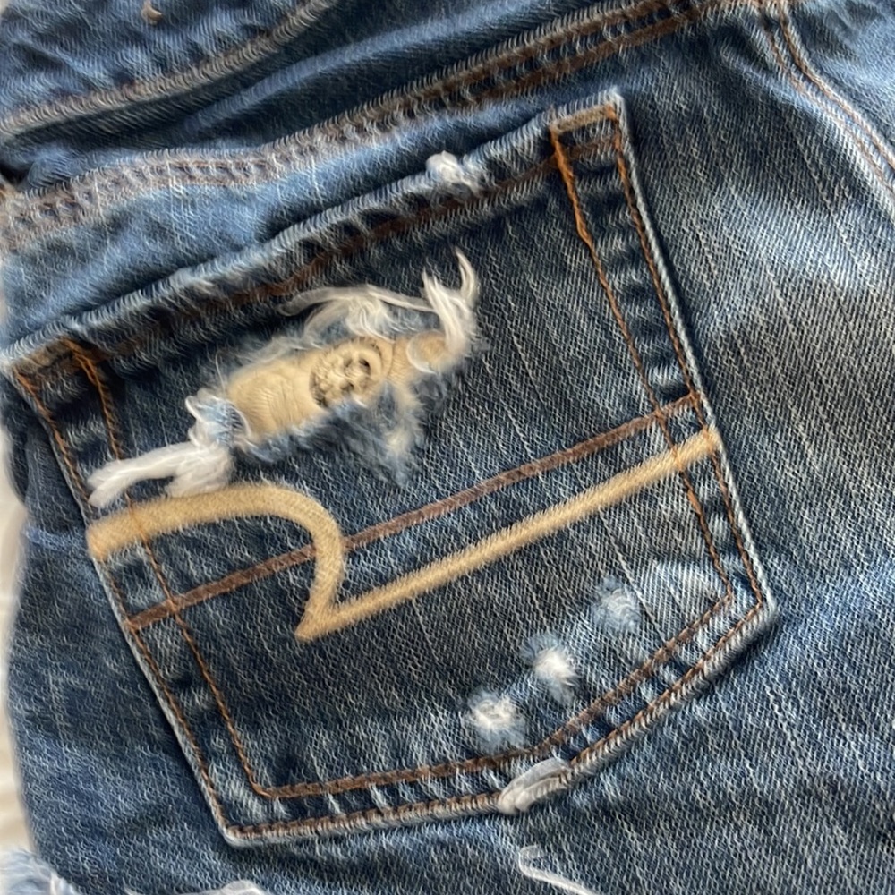American Eagle Distressed Jeans Shorts - Picture 6 of 9